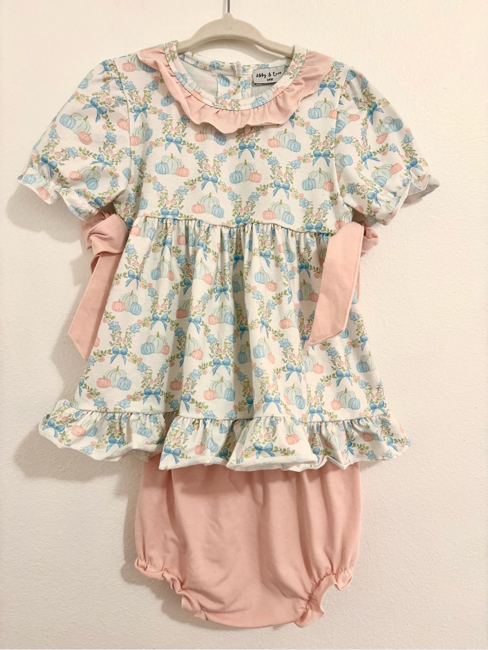 24M Baby Girl Floral Pumpkin Bloomer Set with Pink Accents